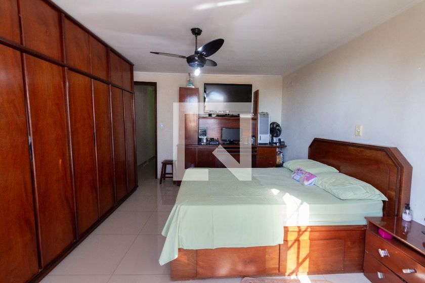 Casa, 2 quartos, 248 m² - Foto 7