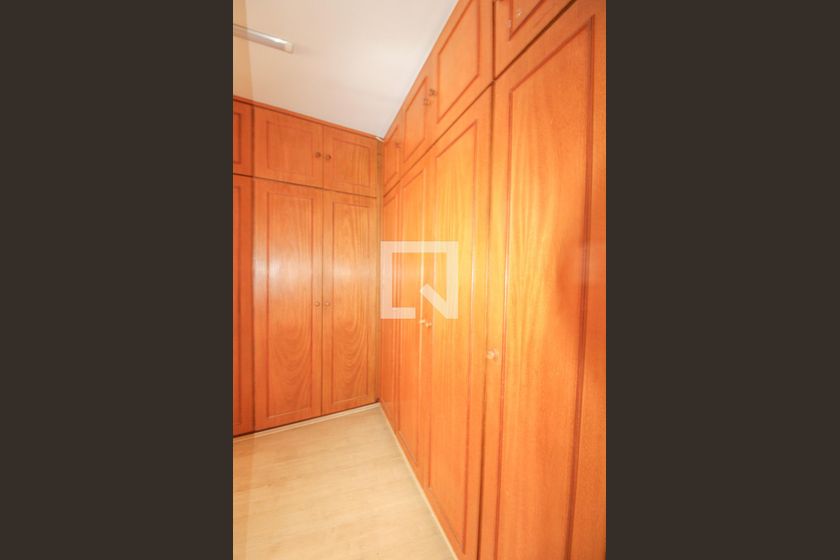 Apartamento à Venda - Cambuí, 4 Quartos,  374 m2 em , Campinas - sp | SoloBR