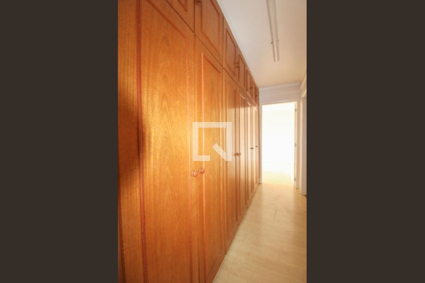 Apartamento à Venda - Cambuí, 4 Quartos,  374 m2 em , Campinas - sp | SoloBR