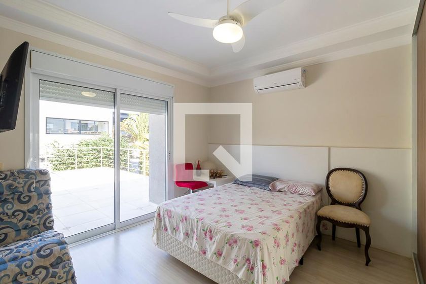 Casa à Venda - Swiss Park, 4 Quartos,  570 m2 em , Campinas - sp | SoloBR