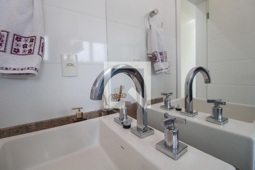 Casa à Venda - Nova Campinas, 4 Quartos,  416 m2 em , Campinas - sp | SoloBR