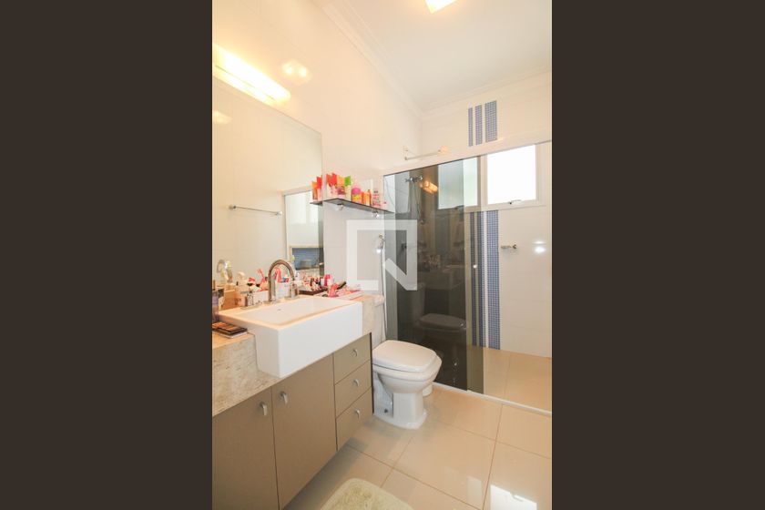 Casa à Venda - Nova Campinas, 4 Quartos,  416 m2 em , Campinas - sp | SoloBR