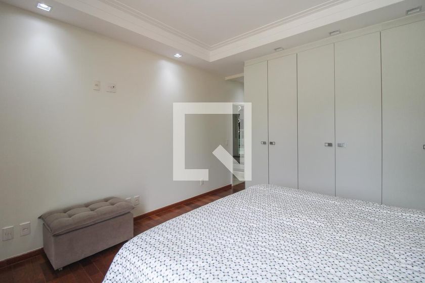 Casa à Venda - Nova Campinas, 4 Quartos,  416 m2 em , Campinas - sp | SoloBR