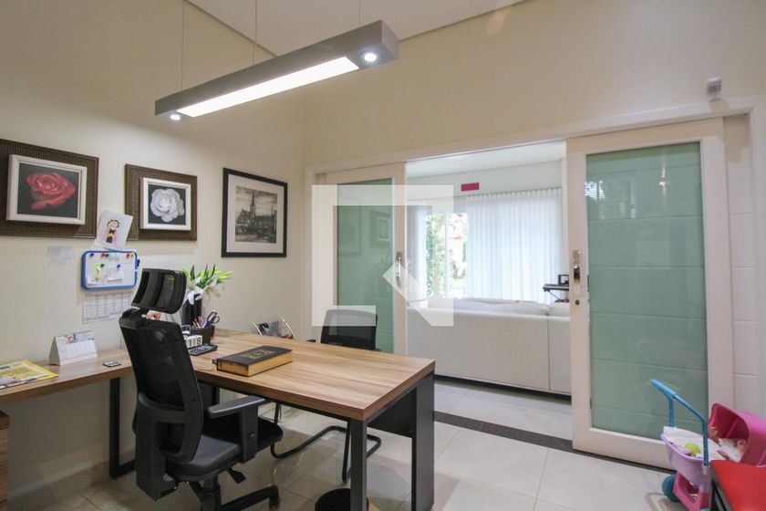 Casa à Venda - Nova Campinas, 4 Quartos,  416 m2 em , Campinas - sp | SoloBR