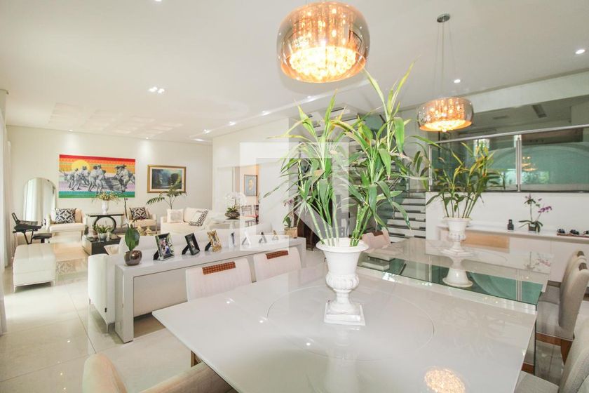 Casa à Venda - Nova Campinas, 4 Quartos,  416 m2 em , Campinas - sp | SoloBR