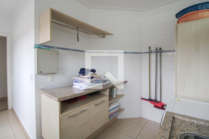 Casa à Venda - Nova Campinas, 4 Quartos,  416 m2 em , Campinas - sp | SoloBR