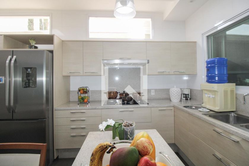 Casa à Venda - Nova Campinas, 4 Quartos,  416 m2 em , Campinas - sp | SoloBR