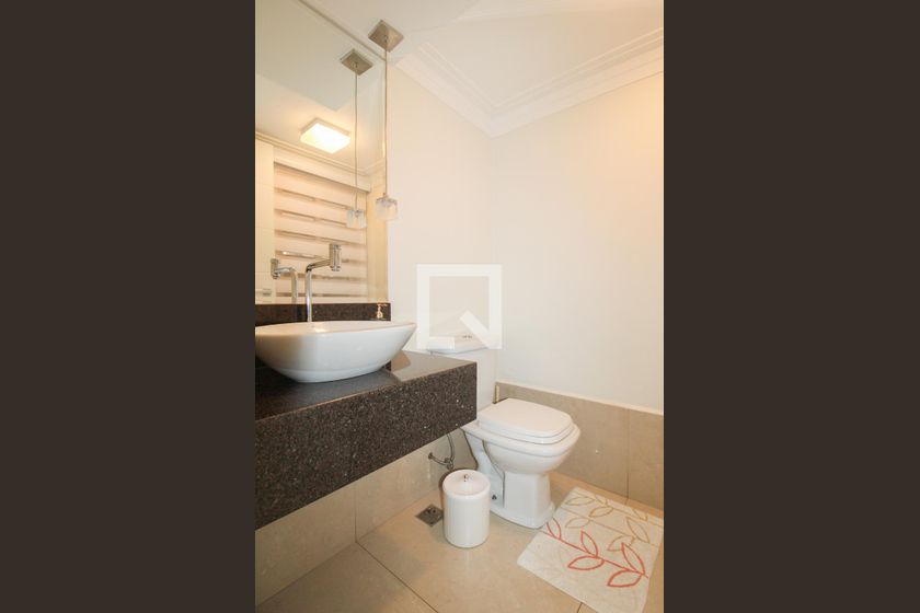 Casa à Venda - Nova Campinas, 4 Quartos,  416 m2 em , Campinas - sp | SoloBR
