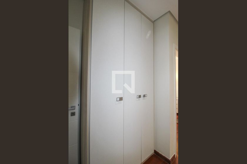 Casa à Venda - Nova Campinas, 4 Quartos,  416 m2 em , Campinas - sp | SoloBR