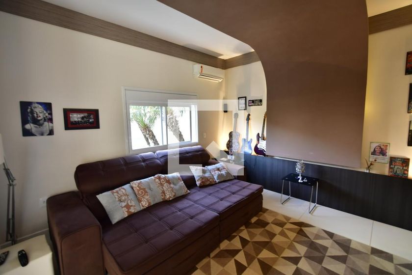 Casa à Venda - Mansões Santo Antônio, 3 Quartos,  459 m2 em , Campinas - sp | SoloBR
