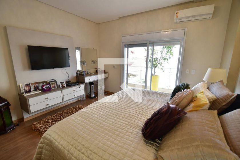 Casa à Venda - Mansões Santo Antônio, 3 Quartos,  459 m2 em , Campinas - sp | SoloBR