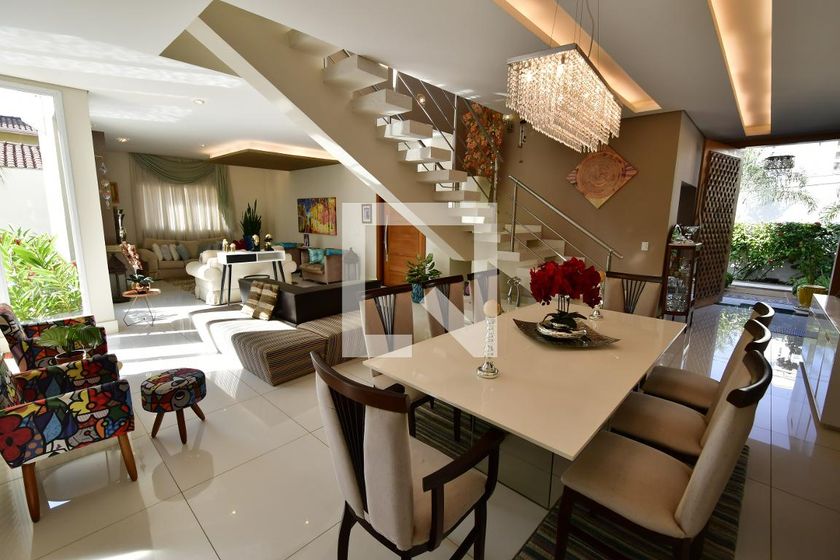 Casa à Venda - Mansões Santo Antônio, 3 Quartos,  459 m2 em , Campinas - sp | SoloBR