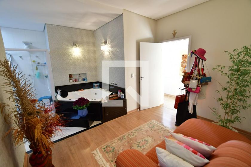 Casa à Venda - Mansões Santo Antônio, 3 Quartos,  459 m2 em , Campinas - sp | SoloBR