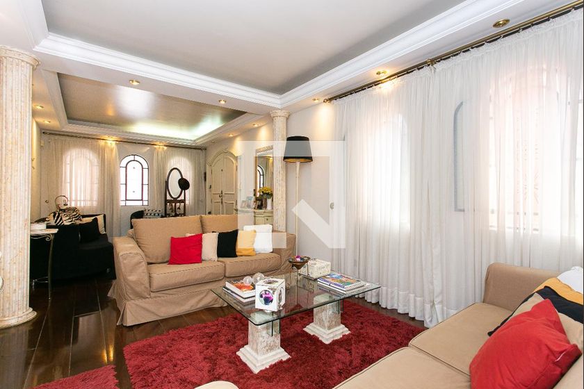 Casa, 4 quartos, 250 m² - Foto 1