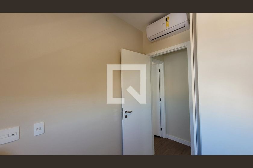 Apartamento à Venda - Mansões Santo Antônio, 2 Quartos,  87 m2 em , Campinas - sp | SoloBR