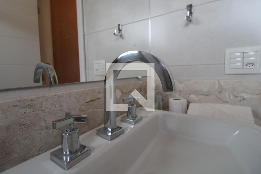 Casa à Venda - Lot. Alphaville Campinas, 5 Quartos,  900 m2 em , Campinas - sp | SoloBR