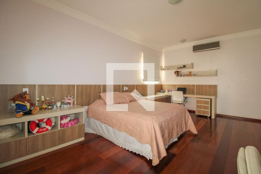 Casa à Venda - Lot. Alphaville Campinas, 5 Quartos,  900 m2 em , Campinas - sp | SoloBR
