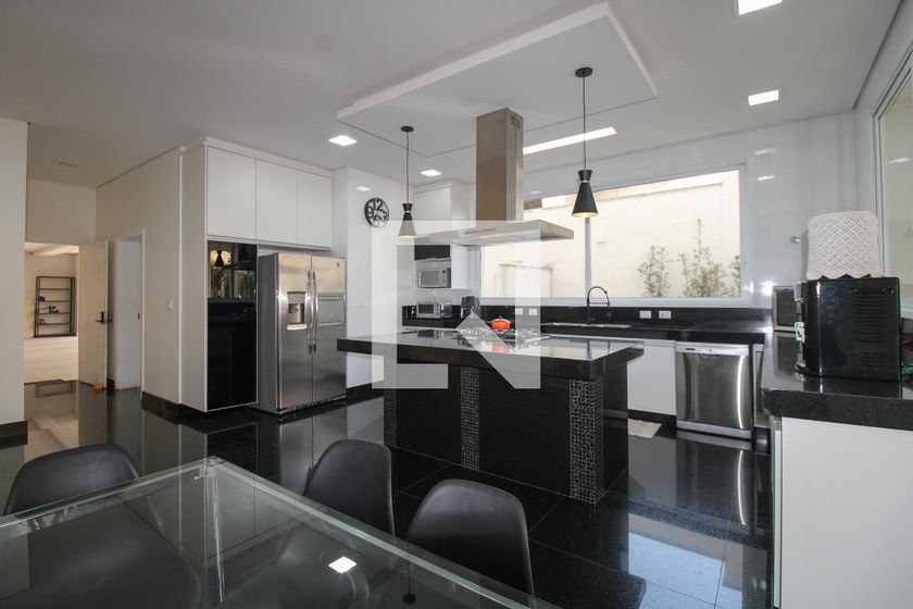 Casa à Venda - Lot. Alphaville Campinas, 5 Quartos,  900 m2 em , Campinas - sp | SoloBR