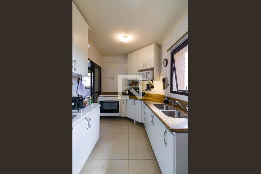 Apartamento, 3 quartos, 216 m² - Foto 125