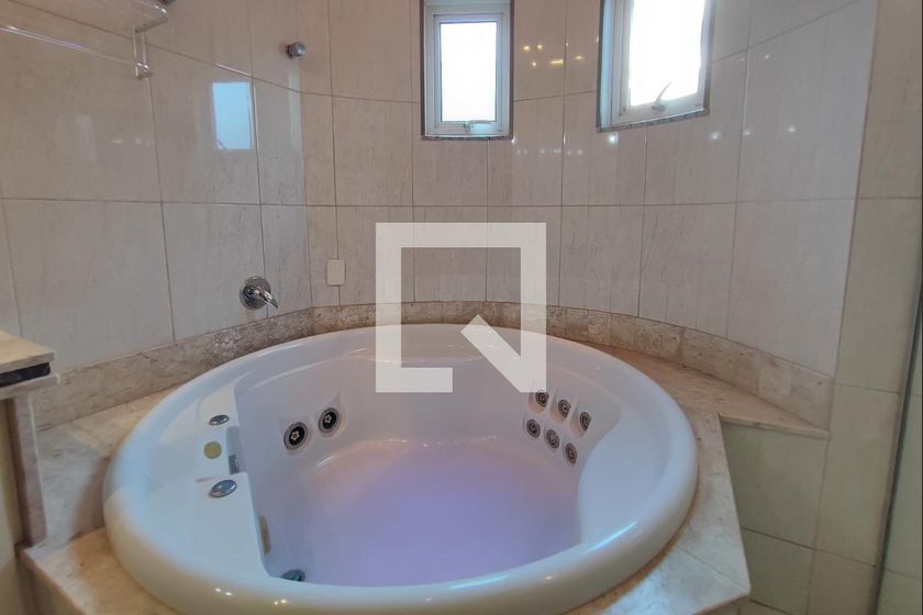 Casa à Venda - Parque Prado, 6 Quartos,  377 m2 em , Campinas - sp | SoloBR