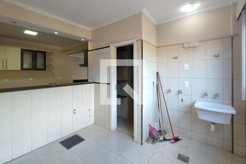 Casa à Venda - Parque Prado, 6 Quartos,  377 m2 em , Campinas - sp | SoloBR
