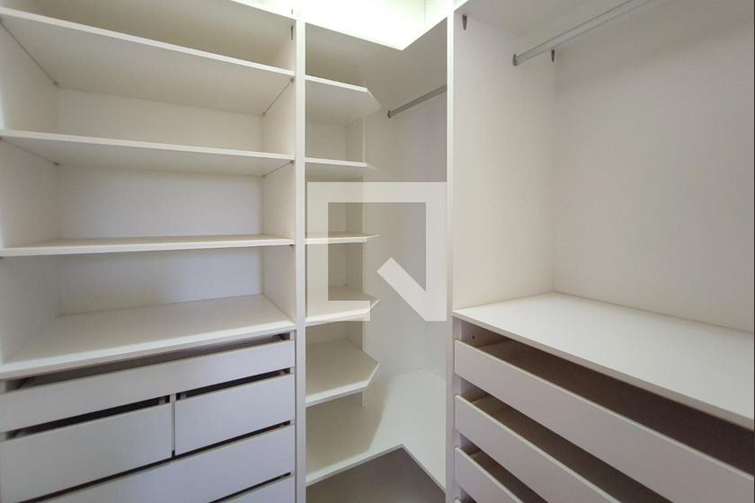 Casa à Venda - Parque Prado, 6 Quartos,  377 m2 em , Campinas - sp | SoloBR