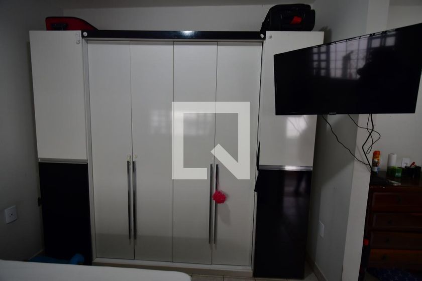 Casa à Venda - Guanabara, 4 Quartos,  280 m2 em , Campinas - sp | SoloBR