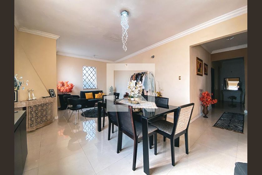 Casa, 3 quartos, 442 m² - Foto 1