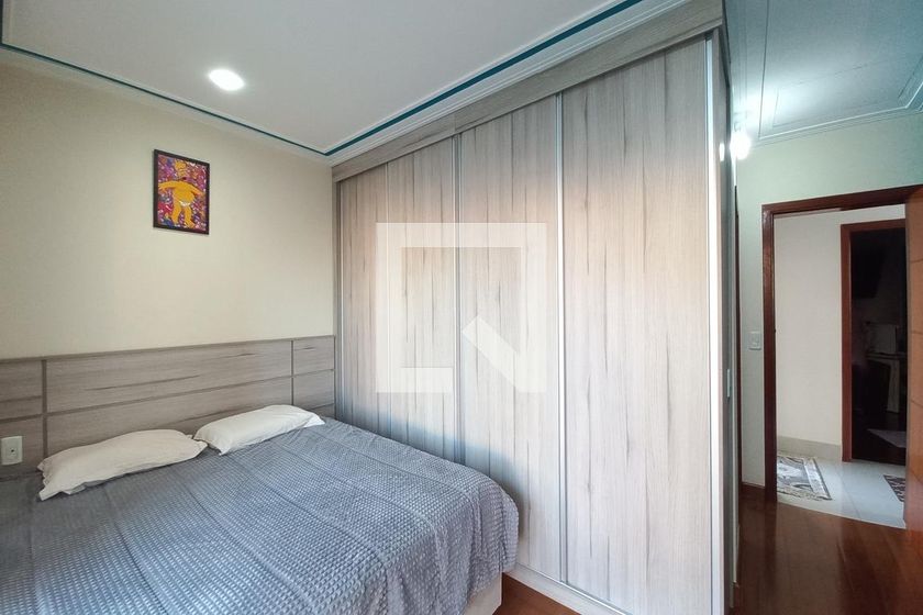 Casa à Venda - Swiss Park, 4 Quartos,  450 m2 em , Campinas - sp | SoloBR