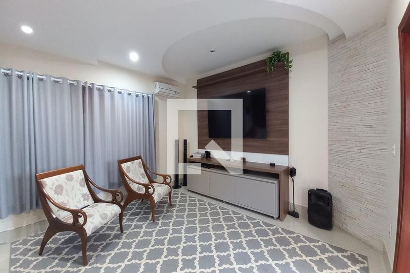 Casa à Venda - Swiss Park, 4 Quartos,  450 m2 em , Campinas - sp | SoloBR