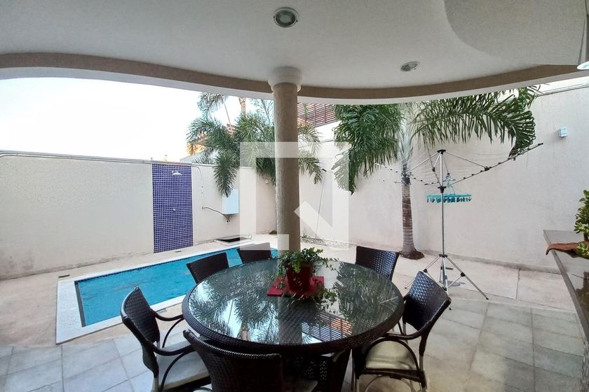 Casa à Venda - Swiss Park, 4 Quartos,  450 m2 em , Campinas - sp | SoloBR