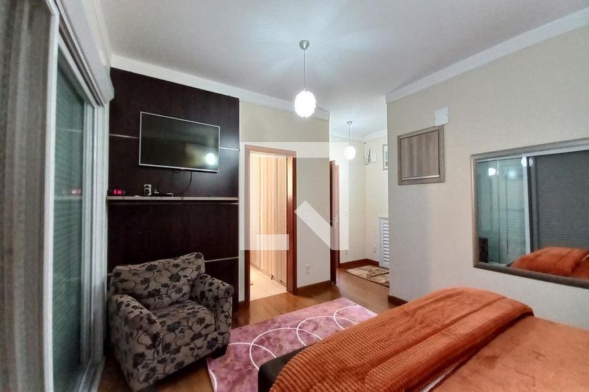 Casa à Venda - Swiss Park, 4 Quartos,  450 m2 em , Campinas - sp | SoloBR