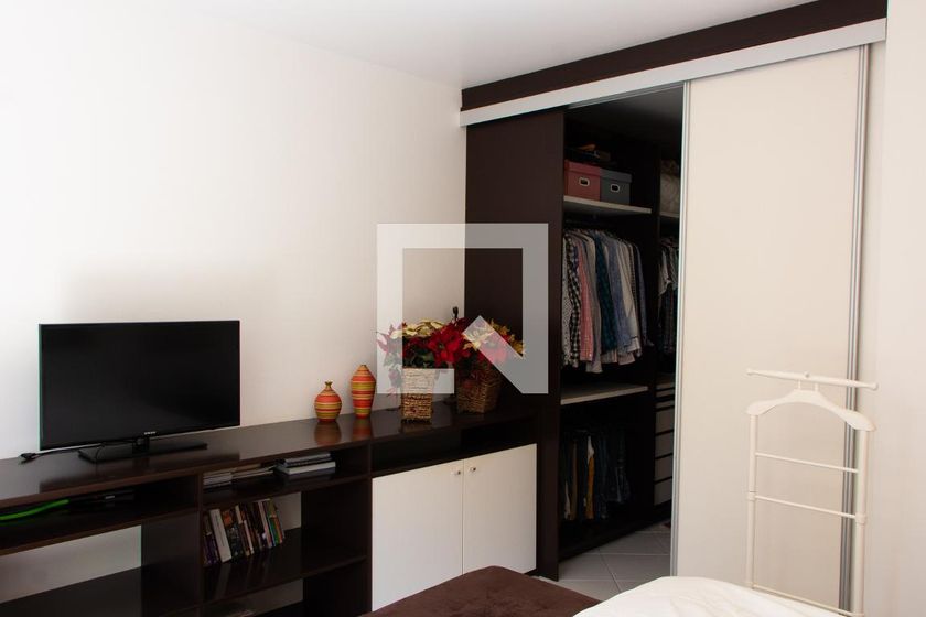 Casa à Venda - Lot. Alphaville Campinas, 4 Quartos,  704 m2 em , Campinas - sp | SoloBR