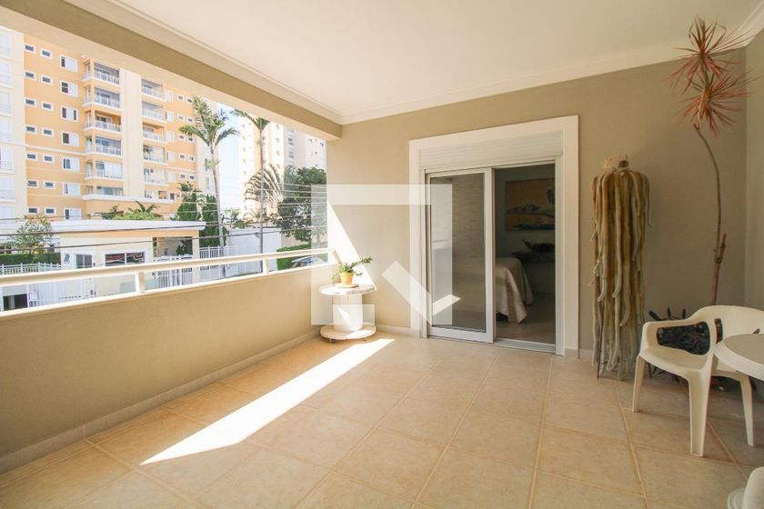 Casa à Venda - Mansões Santo Antônio, 4 Quartos,  300 m2 em , Campinas - sp | SoloBR