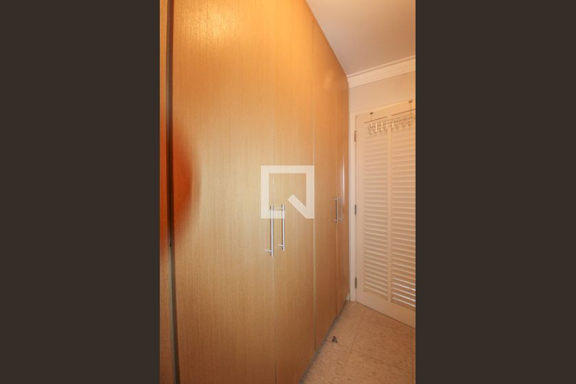 Casa à Venda - Mansões Santo Antônio, 4 Quartos,  300 m2 em , Campinas - sp | SoloBR