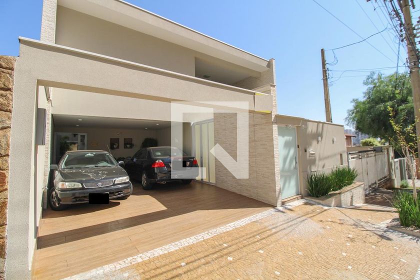 Casa à Venda - Mansões Santo Antônio, 4 Quartos,  300 m2 em , Campinas - sp | SoloBR