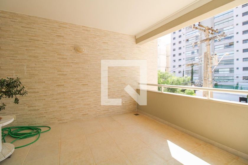 Casa à Venda - Mansões Santo Antônio, 4 Quartos,  300 m2 em , Campinas - sp | SoloBR