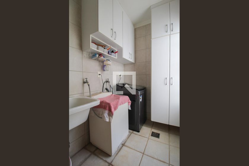 Casa à Venda - Mansões Santo Antônio, 4 Quartos,  300 m2 em , Campinas - sp | SoloBR