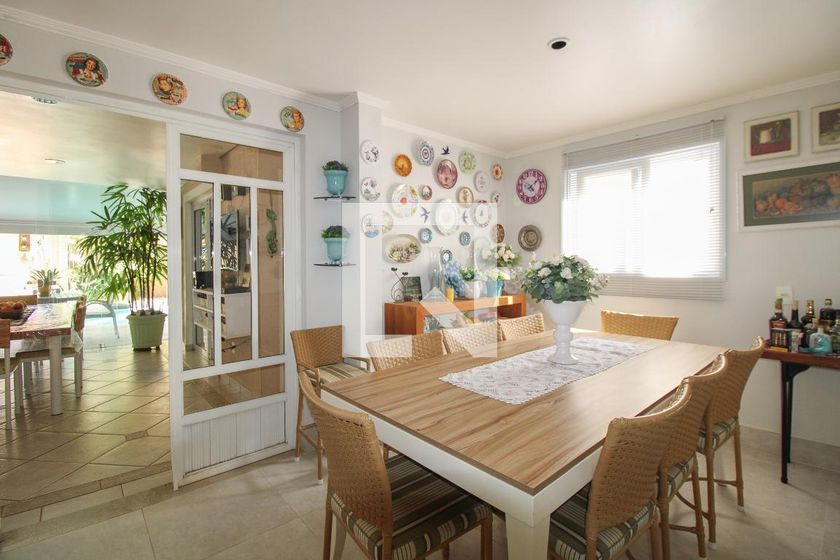 Casa à Venda - Mansões Santo Antônio, 4 Quartos,  300 m2 em , Campinas - sp | SoloBR