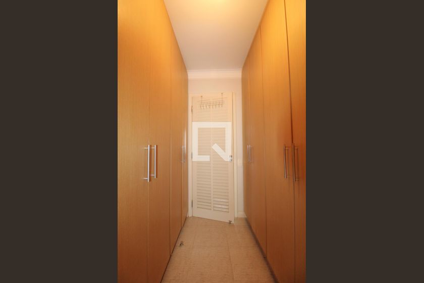 Casa à Venda - Mansões Santo Antônio, 4 Quartos,  300 m2 em , Campinas - sp | SoloBR