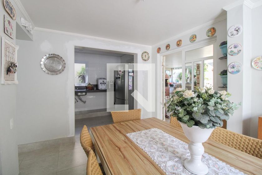Casa à Venda - Mansões Santo Antônio, 4 Quartos,  300 m2 em , Campinas - sp | SoloBR