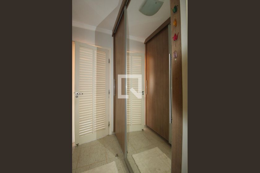 Casa à Venda - Mansões Santo Antônio, 4 Quartos,  300 m2 em , Campinas - sp | SoloBR