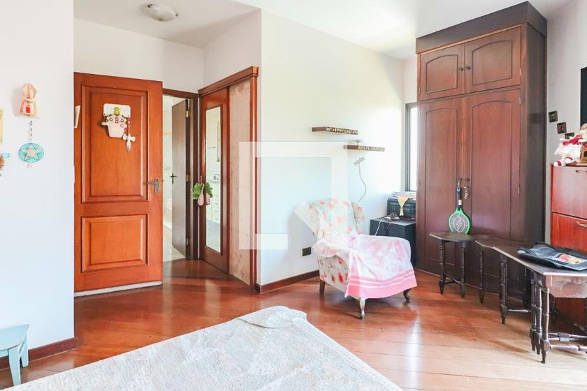 Casa, 4 quartos, 350 m² - Foto 33