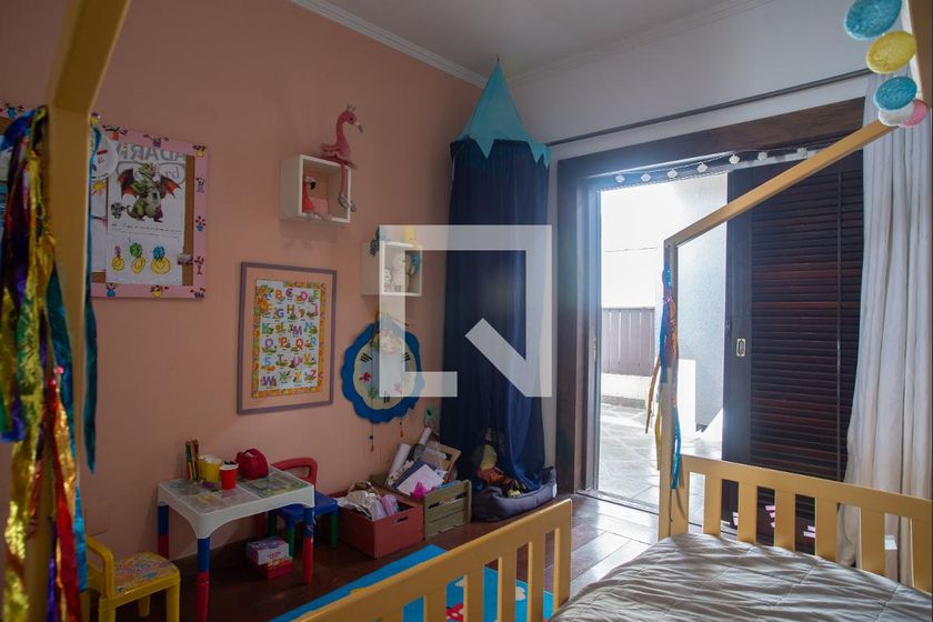 Casa, 4 quartos, 230 m² - Foto 37