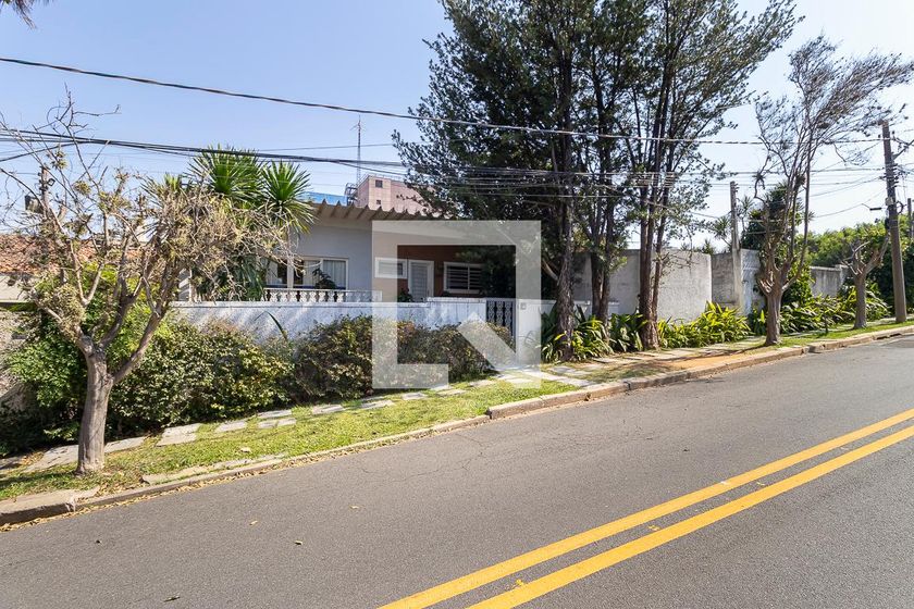 Casa à Venda - Jardim Planalto, 3 Quartos,  910 m2 em , Campinas - sp | SoloBR