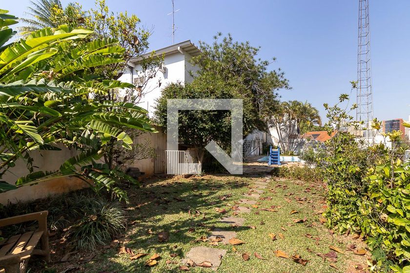 Casa à Venda - Jardim Planalto, 3 Quartos,  910 m2 em , Campinas - sp | SoloBR