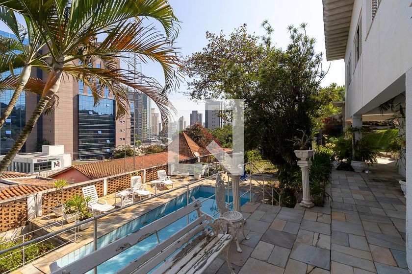 Casa à Venda - Jardim Planalto, 3 Quartos,  910 m2 em , Campinas - sp | SoloBR