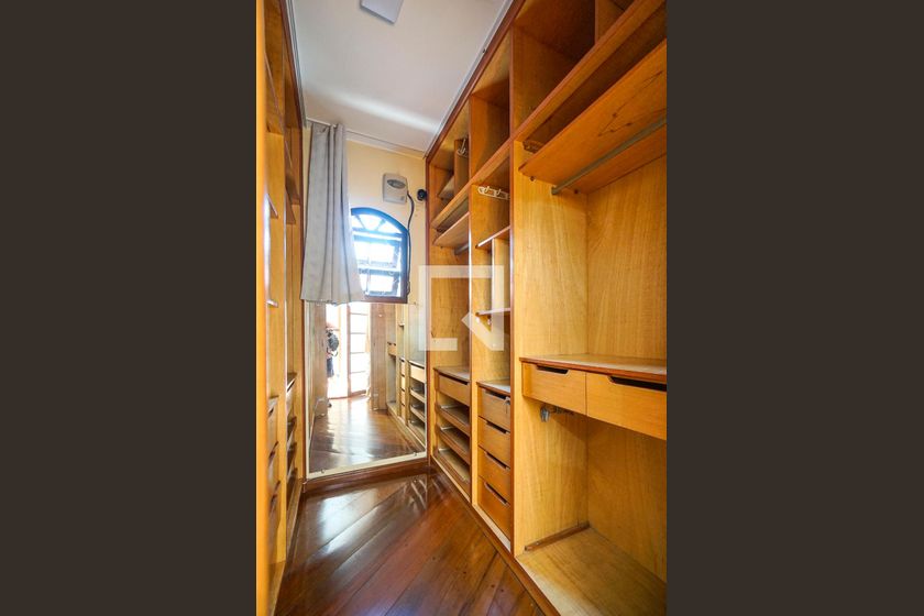Casa, 3 quartos, 251 m² - Foto 49