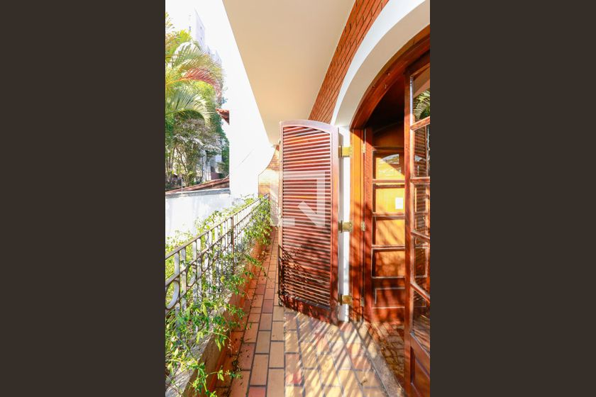 Casa, 4 quartos, 300 m² - Foto 47