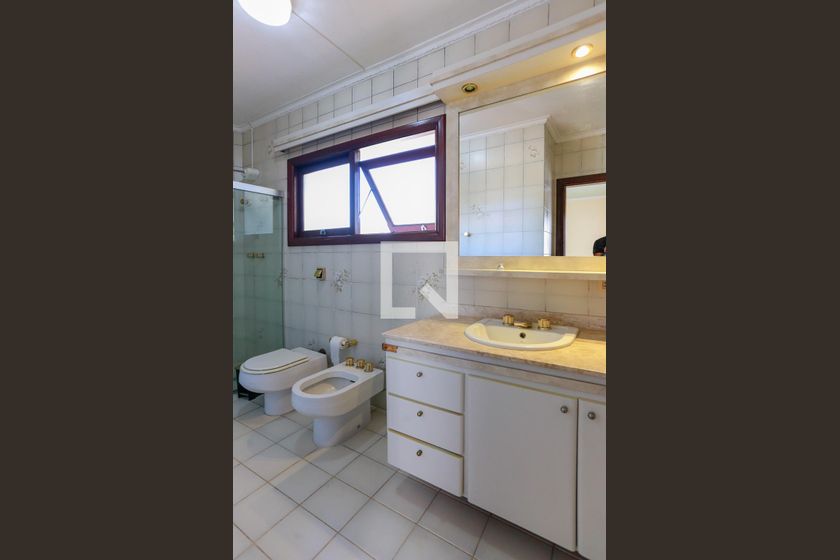 Casa, 4 quartos, 300 m² - Foto 33